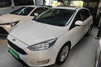 福特 福克斯 2015款 两厢 EcoBoost 125 自动超能风尚型