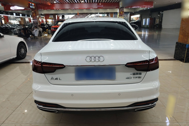 奥迪A4L 2022款 40 TFSI 时尚致雅型车身外观6004