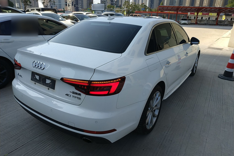 奥迪A4L 2018款 30周年年型 40 TFSI 时尚型车身外观6005