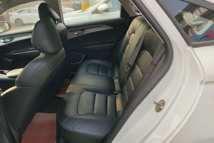 吉利几何A 2024款 410KM 出行版中控内饰21