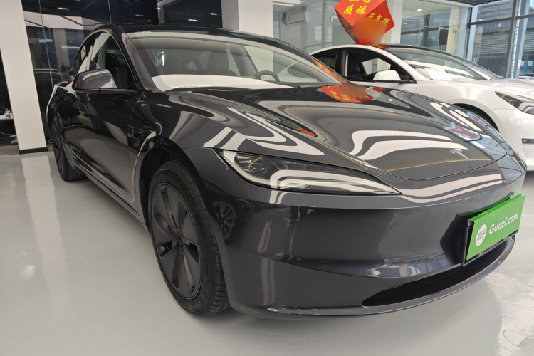 特斯拉 Model 3 2025款 改款 后轮驱动版车身外观6002