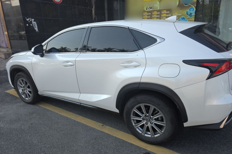 雷克萨斯NX 2020款 200 前驱 锋行版 国VI车身外观6002