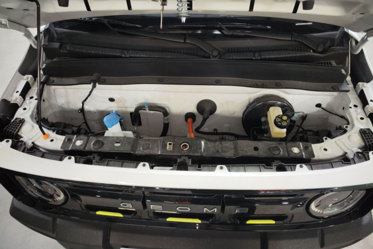 吉利银河 2025款 210km 熊猫骑士机舱底盘24