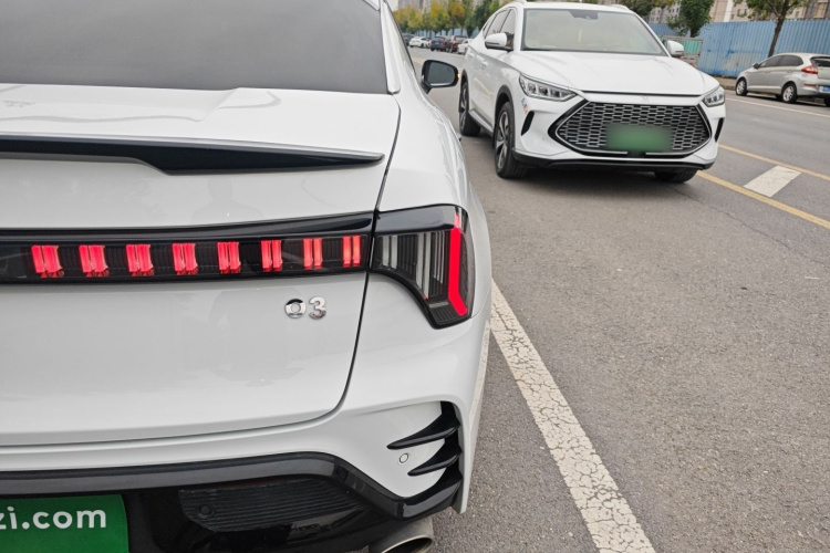 领克03 2023款 1.5TD DCT劲Pro车身外观9