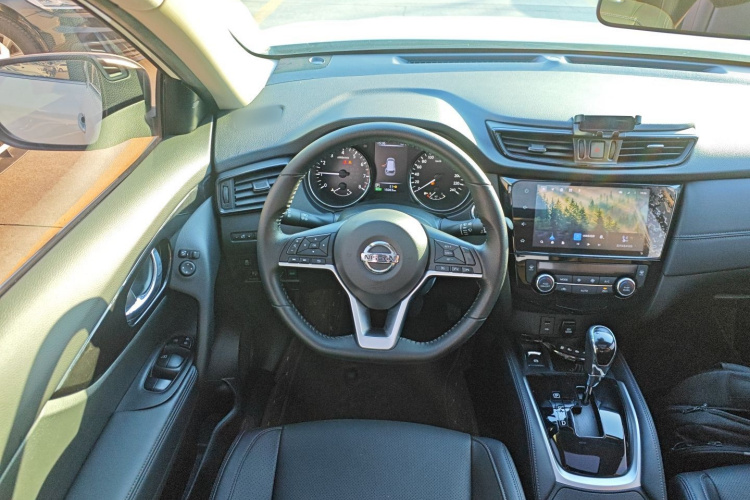 日产 奇骏 2023款 经典 2.0L 两驱智联臻享版局部细节13