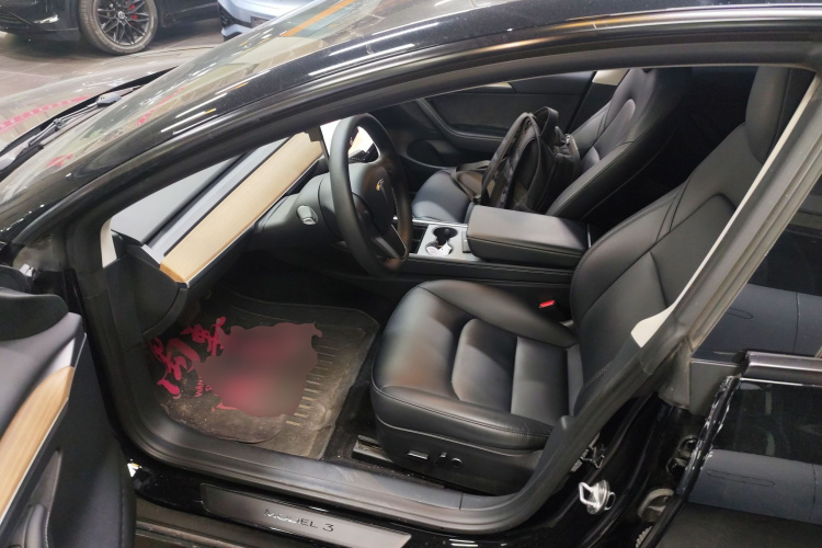 特斯拉 Model 3 2022款 后轮驱动版中控内饰20