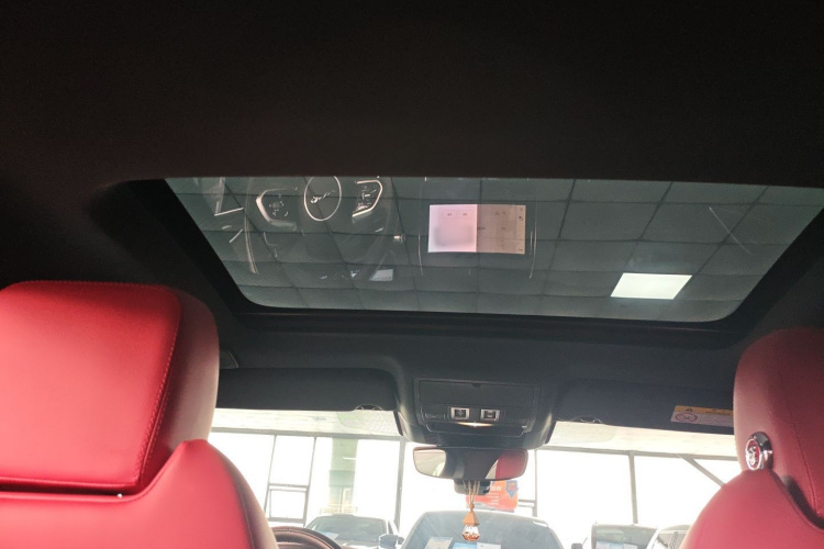 捷豹XEL 2022款 2.0T 250PS R-DYNAMIC S进取运动版中控内饰22