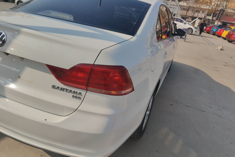 大众 桑塔纳 2017款 浩纳 1.6L 自动风尚版车身外观9