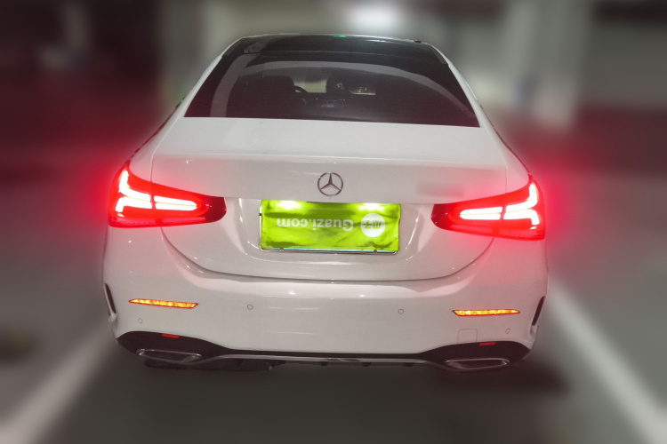 奔驰A级 2021款 A 200 L 运动轿车动感型车身外观6004