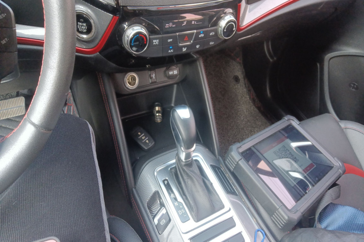 长安CS55 2018款 1.5T 自动炫色型 国V局部细节18