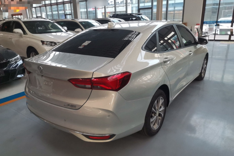 别克 威朗 2023款 Pro 乐享版车身外观6005