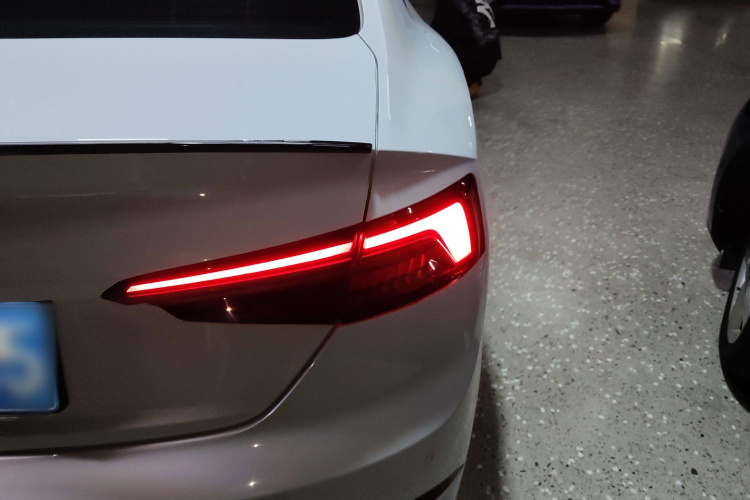 奥迪A5 2020款 Coupe 40 TFSI 时尚型 国VI车身外观6006