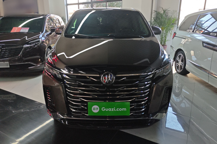 别克GL8 2023款 改款 陆上公务舱 豪华型车身外观2