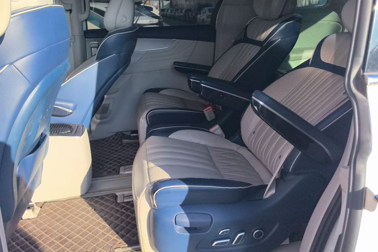 荣威iMAX8 2021款 400TGI Supreme系列尊荣版中控内饰21