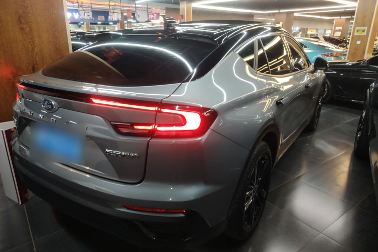 福特 蒙迪欧 2025款 2.0T EcoBoost E 混动 运动版车身外观7