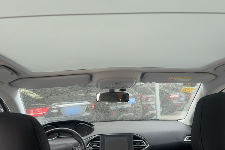 标致308S 2015款 1.6T 自动劲驰版局部细节22