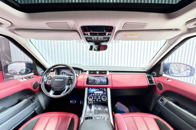 路虎 揽胜运动版 2021款 3.0 L6 耀黑版中控内饰7004