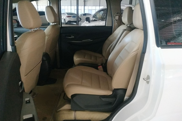 五菱汽车 五菱宏光 2018款 1.5L S舒适型L2B中控内饰21