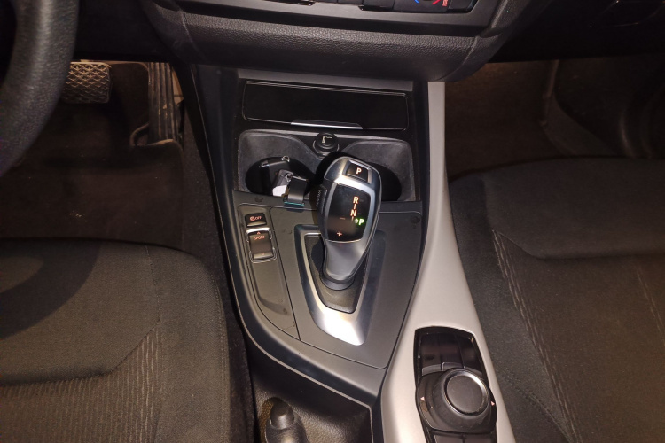 宝马1系(进口) 2013款 改款 116i 领先型局部细节18