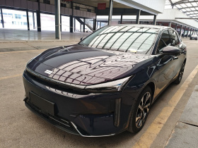 吉利银河 银河L6 2023款 125km 星舰