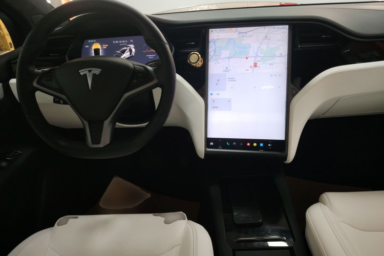 特斯拉 Model X 2019款 长续航版中控内饰12