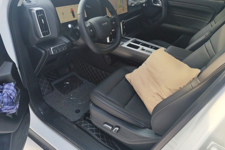 哈弗大狗 2026款 2.0T DCT中华田园犬版中控内饰19