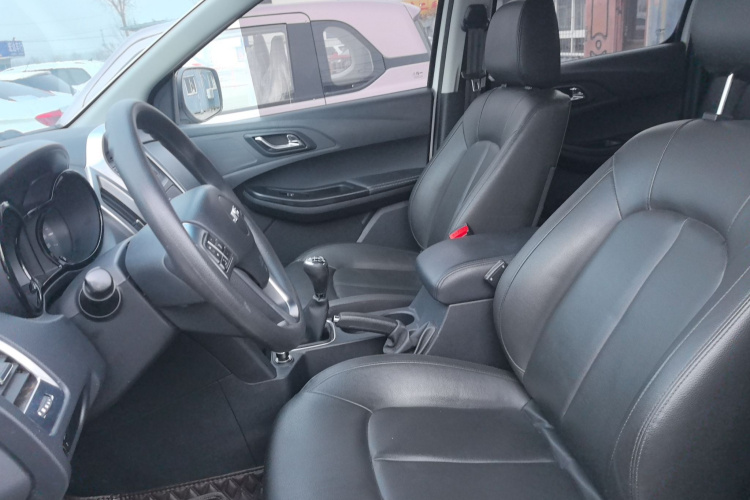 江铃 宝典 2020款 2.5T柴油两驱舒享版标轴JX4D25A6L局部细节19