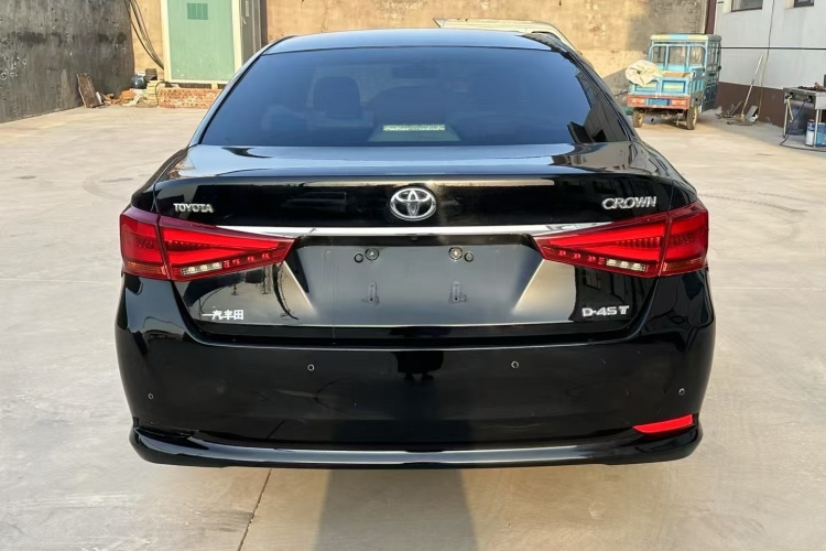 丰田 皇冠 2015款 2.0T 时尚版车身外观6004