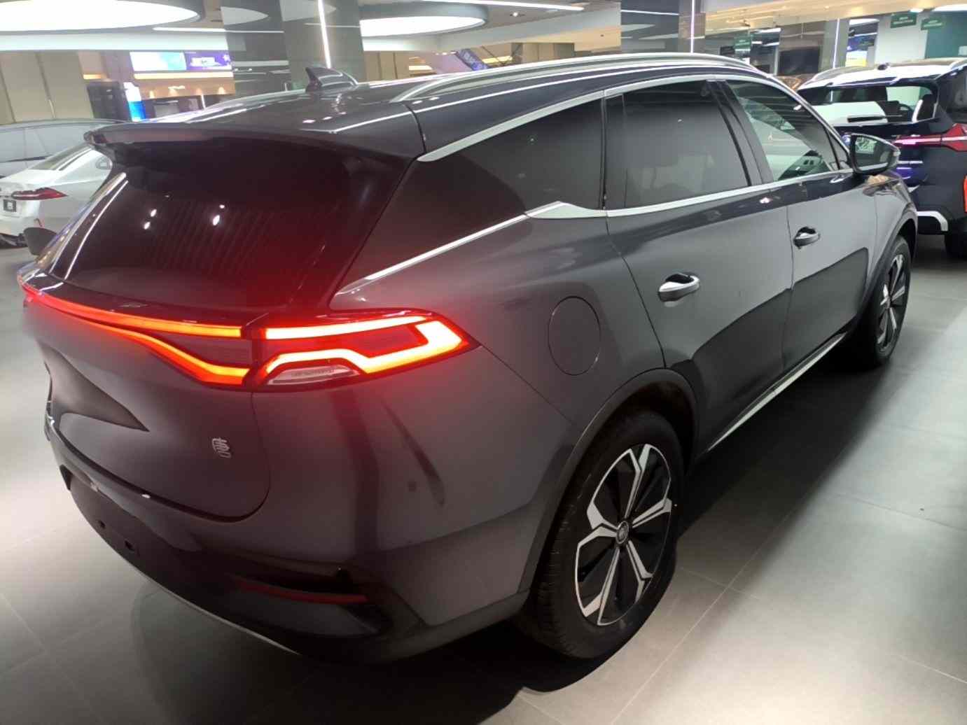 比亚迪 唐新能源 2022款 EV 600KM 尊享型(4)