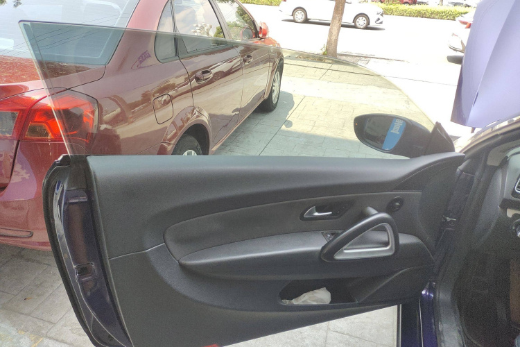 大众 尚酷 2015款 1.4TSI 风尚版中控内饰7003