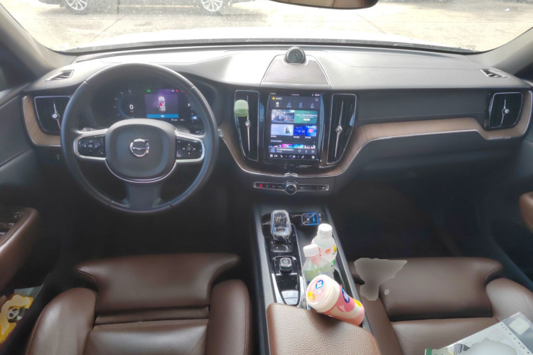 沃尔沃XC60 2022款 B5 四驱智远豪华版中控内饰12