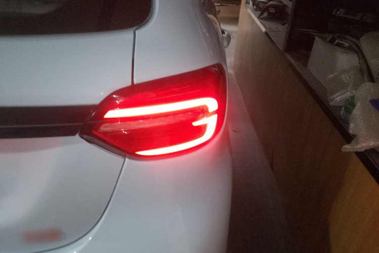 零跑汽车 零跑T03 2025款 403舒享版车身外观9