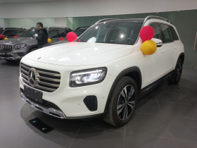 奔驰GLB 2024款 GLB 200 动感型