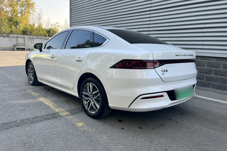 比亚迪 秦PLUS 2023款 冠军版 EV 510KM超越型车身外观6004