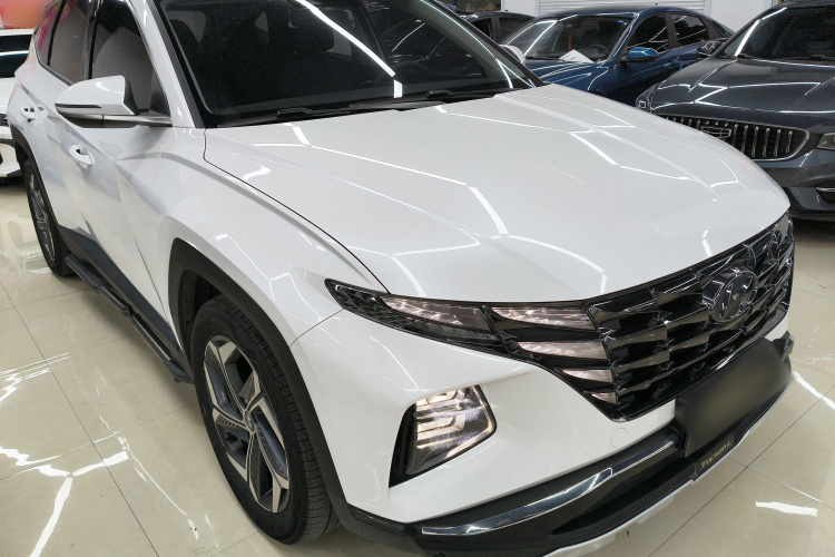 现代 2021款 途胜L 1.5T DCT LUX尊贵版车身外观3