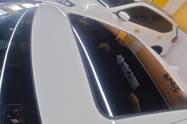 宝马2系(进口) 2023款 225i 四门轿跑车 M运动套装车身外观57