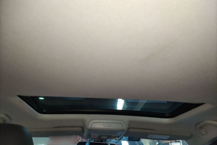 大众 帕萨特 2015款 1.8TSI DSG御尊版中控内饰22