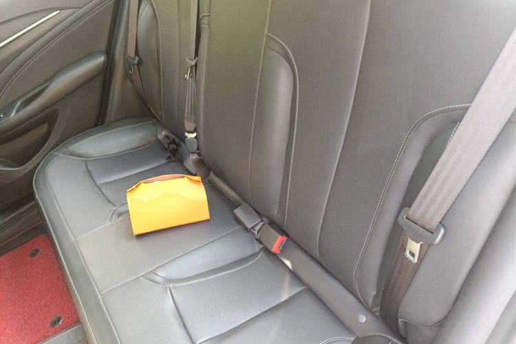 别克 英朗 2016款 15N 自动豪华型中控内饰21