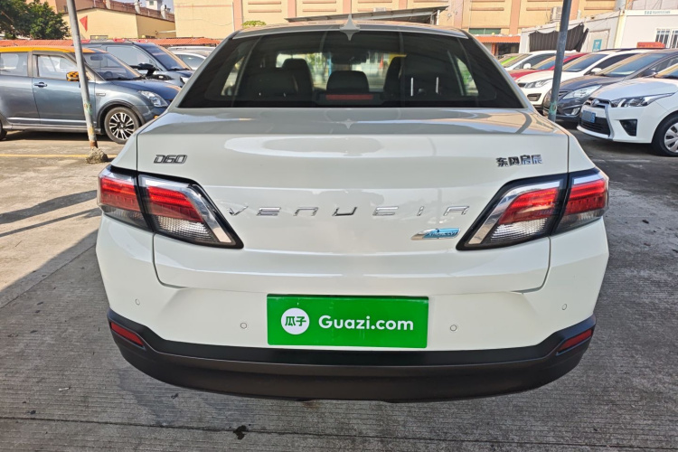 启辰D60 2019款 1.6L XL CVT智联精英版（ISS）车身外观6