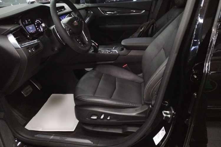 凯迪拉克XT5 2022款 2.0T 四驱豪华型（蜂鸟版）中控内饰19