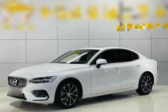 沃尔沃S60 2021款 T4 智逸豪华版