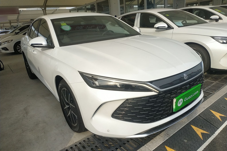 比亚迪 秦L 2024款 DM-i 80KM超越型车身外观3