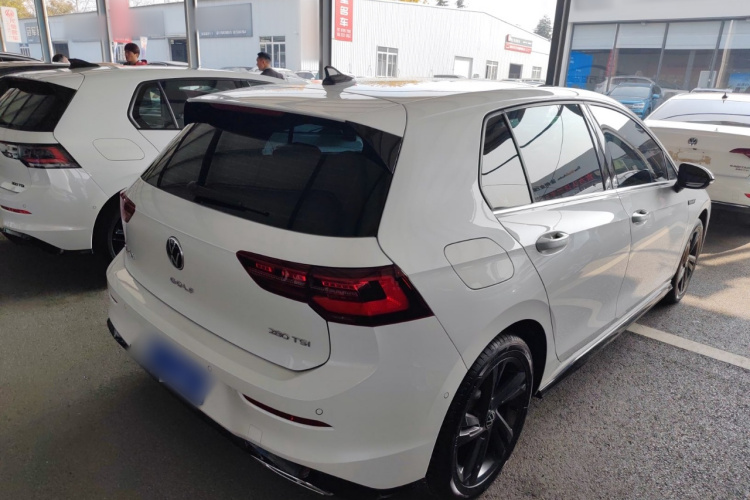大众 高尔夫 2023款 改款 280TSI DSG R-Line车身外观7