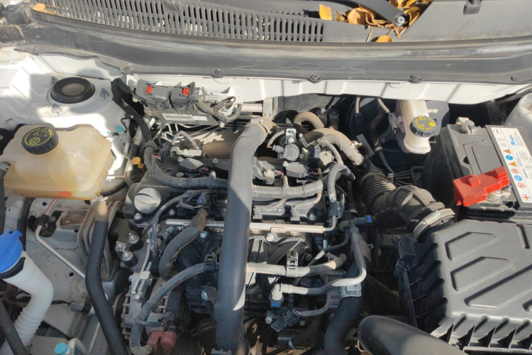 北京汽车 北京X3 2021款 1.5T CVT荣耀版机舱底盘24