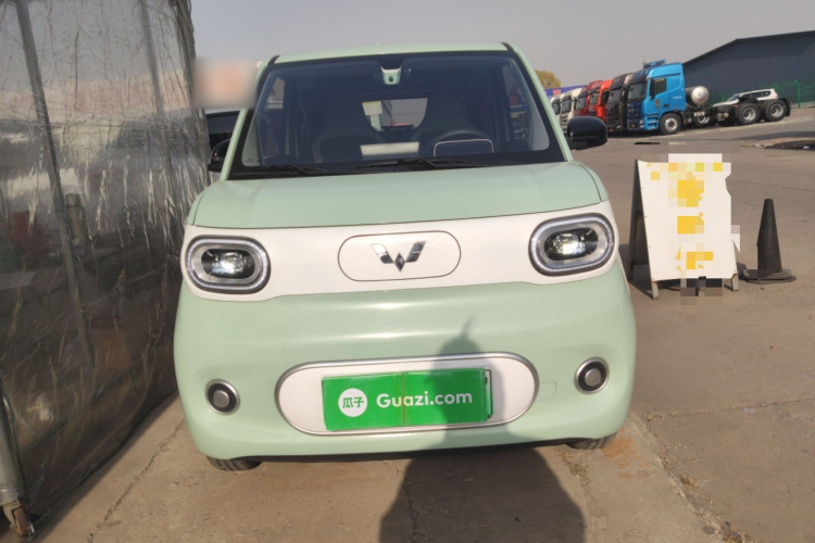 五菱汽车 宏光MINIEV 2024款 第三代 215km 青春版车身外观2