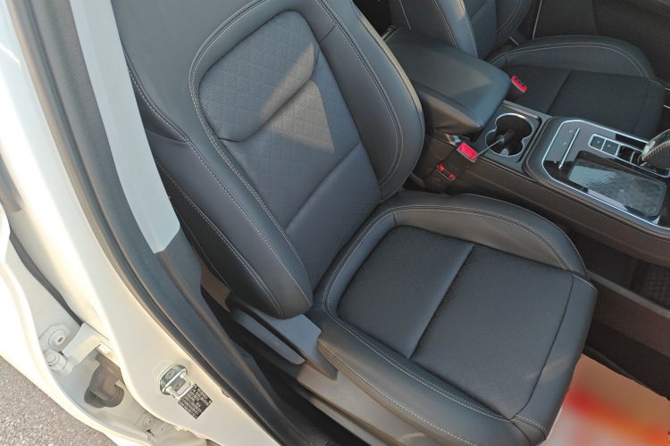 奇瑞 瑞虎8 2024款 荣耀版 230TCI 自动卓越版 7座局部细节41