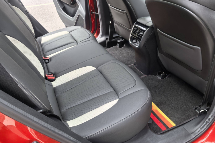 东风风神AX7 2019款 1.6T 自动AI领航型 国V中控内饰7004