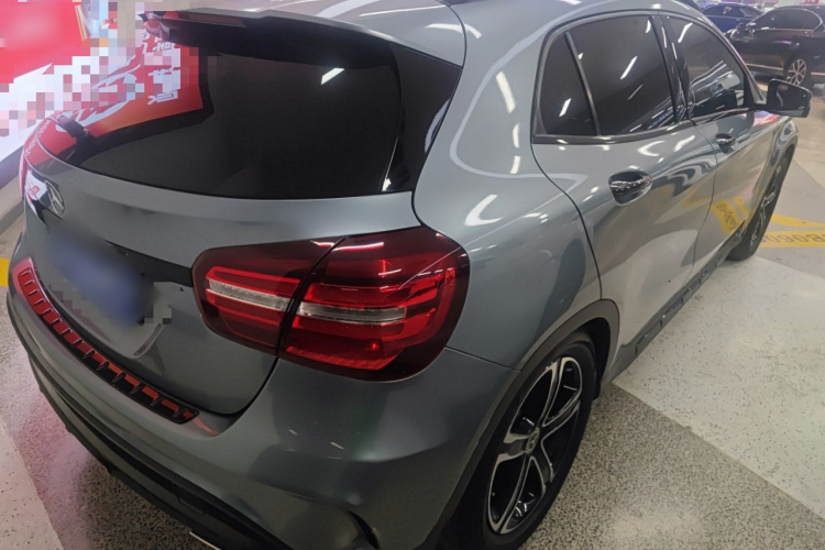 奔驰GLA 2018款 GLA 200 时尚型车身外观7