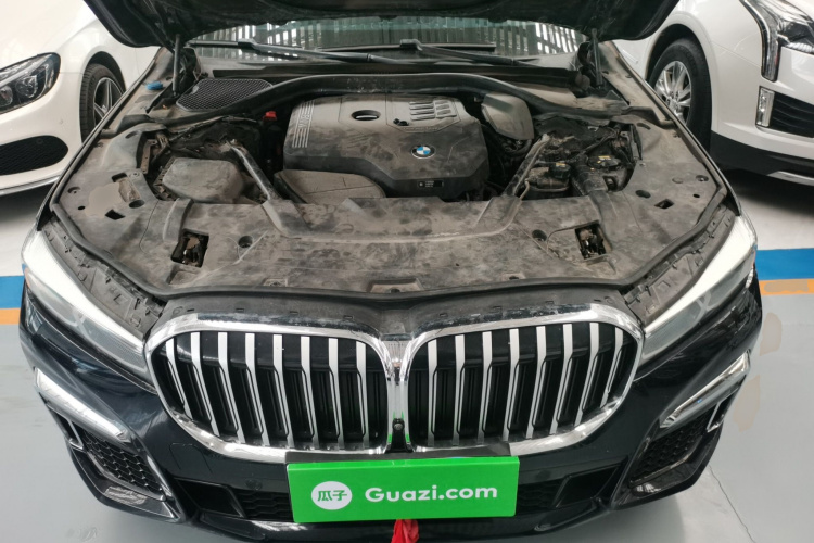 宝马7系 2019款 改款 730Li M运动套装机舱底盘24