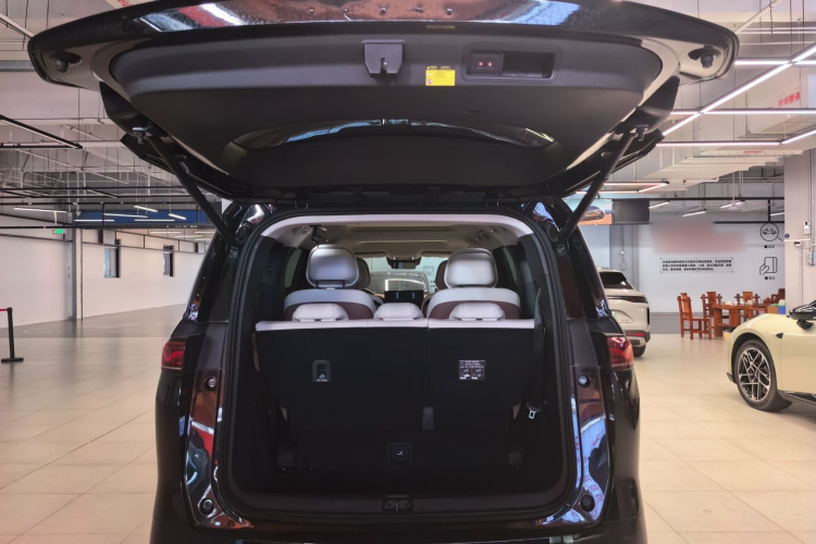 比亚迪 夏 2025款 DM-i 1.5T 180km 超越型局部细节23